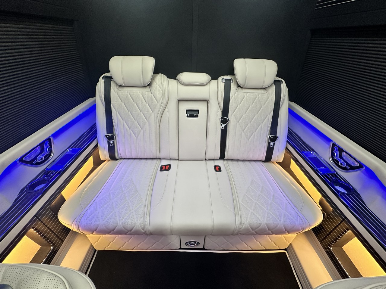 MERCEDES SPLİNTERJETVAN BUSİNESS  galerisi